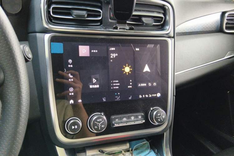 Used Lynk & Co 01 EM-P 2019 1.5T PHEV Pro Audio And AC Panel