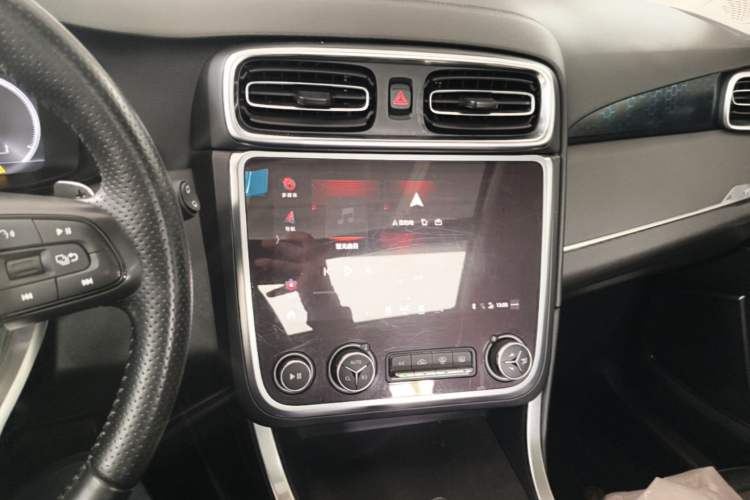 Used Lynk & Co 01 EM-P 2019 1.5T PHEV Jing Meeting China VI Emission Standards Audio And AC Panel