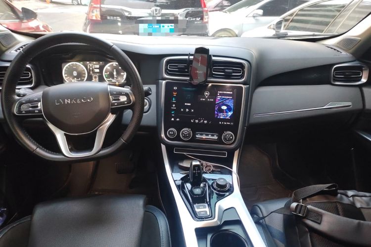 Used Lynk & Co 01 EM-P 2019 1.5T PHEV Pro Center Console