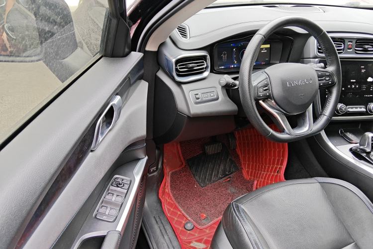 Used Lynk & Co 01 EM-P 2019 1.5T PHEV Jing Meeting China VI Emission Standards Driver Seat