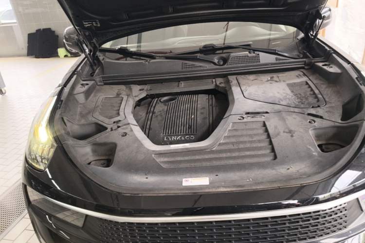 Used Lynk & Co 01 EM-P 2019 1.5T PHEV Jing Meeting China VI Emission Standards Engine Bay Right