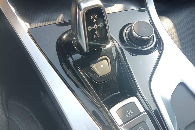 Used Lynk & Co 01 EM-P 2019 1.5T PHEV Pro Gear Lever
