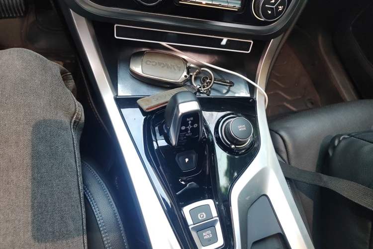 Used Lynk & Co 01 EM-P 2019 1.5T PHEV Pro Gear Lever
