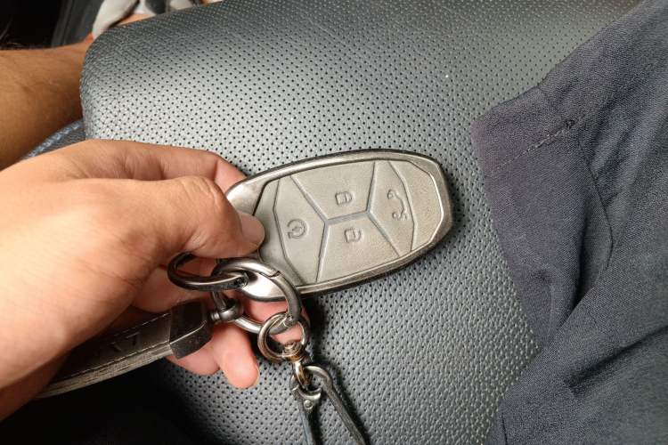 Used Lynk & Co 01 EM-P 2019 1.5T PHEV Pro Interior 1