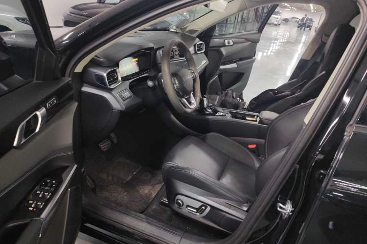 Used Lynk & Co 01 EM-P 2019 1.5T PHEV Pro Interior 3