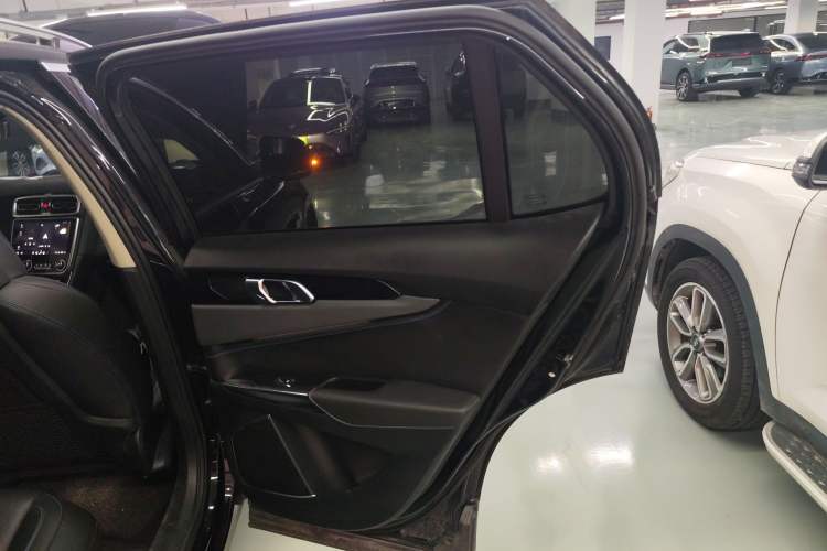 Used Lynk & Co 01 EM-P 2019 1.5T PHEV Pro Interior 6