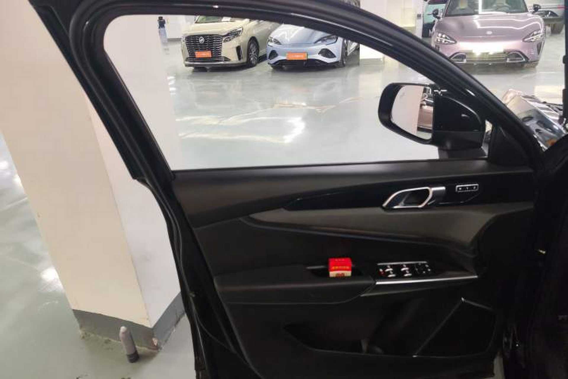 Used Lynk & Co 01 EM-P 2019 1.5T PHEV Pro Interior 7