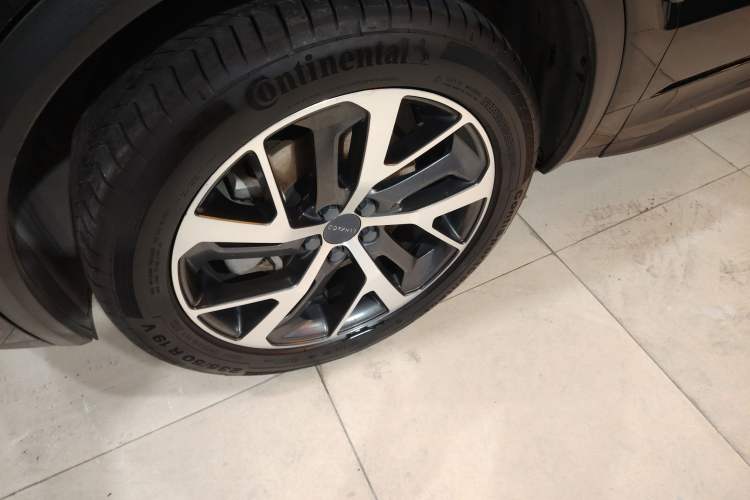 Used Lynk & Co 01 EM-P 2019 1.5T PHEV JingPro National VI Left Front Wheel Hub