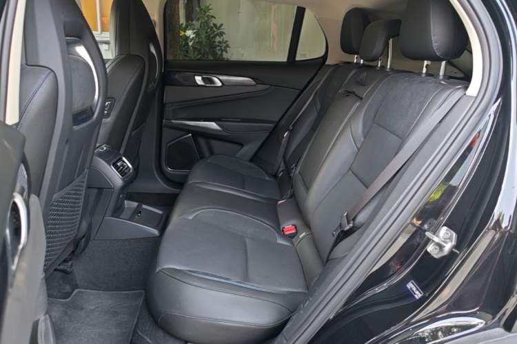 Used Lynk & Co 01 EM-P 2019 1.5T PHEV Pro Left Rear Seat