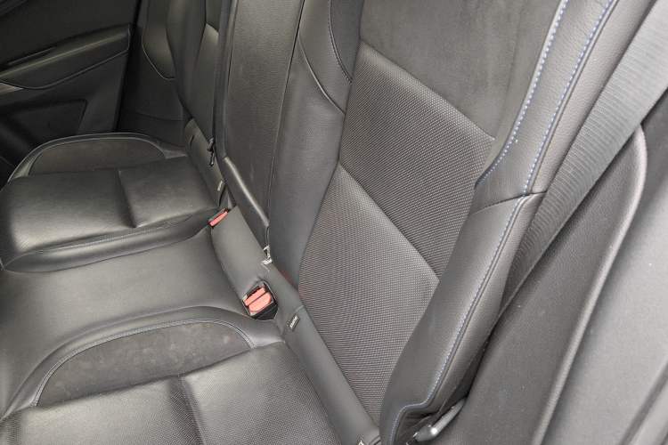 Used Lynk & Co 01 EM-P 2019 1.5T PHEV Jing Meeting China VI Emission Standards Left Rear Seat