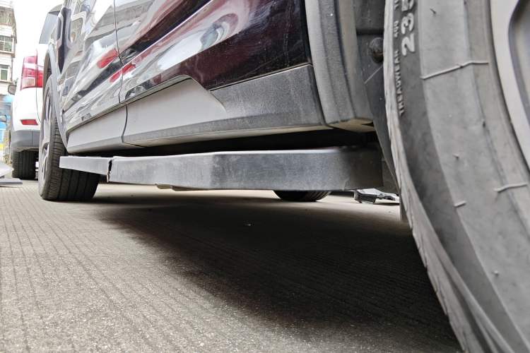 Used Lynk & Co 01 EM-P 2019 1.5T PHEV Jing Meeting China VI Emission Standards Left Side Sill