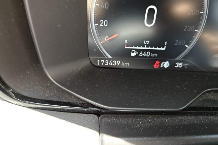 Used Lynk & Co 01 EM-P 2019 1.5T PHEV Pro Odometer Close Up