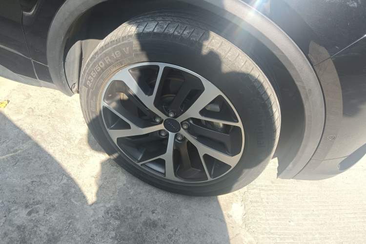 Used Lynk & Co 01 EM-P 2019 1.5T PHEV Pro Right Front Wheel Hub