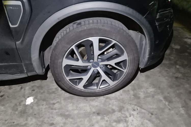 Used Lynk & Co 01 EM-P 2019 1.5T PHEV JingPro National VI Right Front Wheel Hub