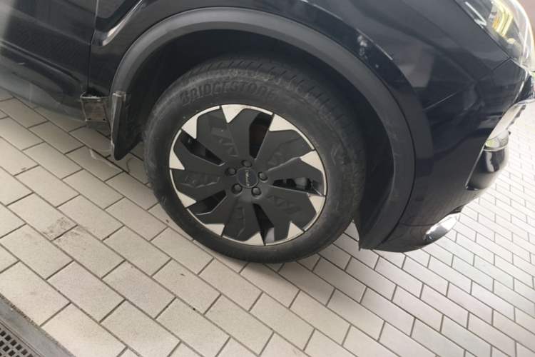 Used Lynk & Co 01 EM-P 2019 1.5T PHEV Jing Meeting China VI Emission Standards Right Front Wheel Hub