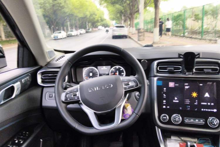 Used Lynk & Co 01 EM-P 2019 1.5T PHEV Pro Steering Wheel