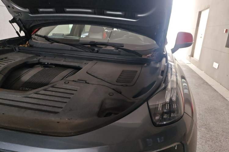 Used Lynk & Co 01 EM-P 2019 1.5T PHEV JingPro National VI Engine Bay Left