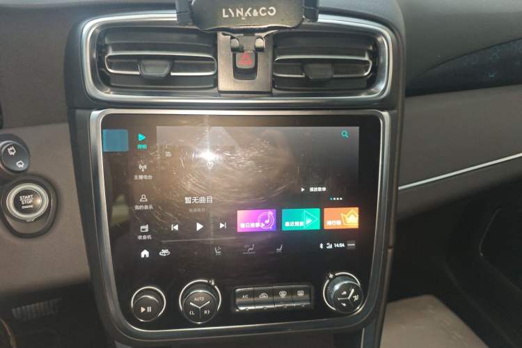 Used Lynk & Co 01 EM-P 2019 1.5T PHEV JingPro National VI Audio And AC Panel