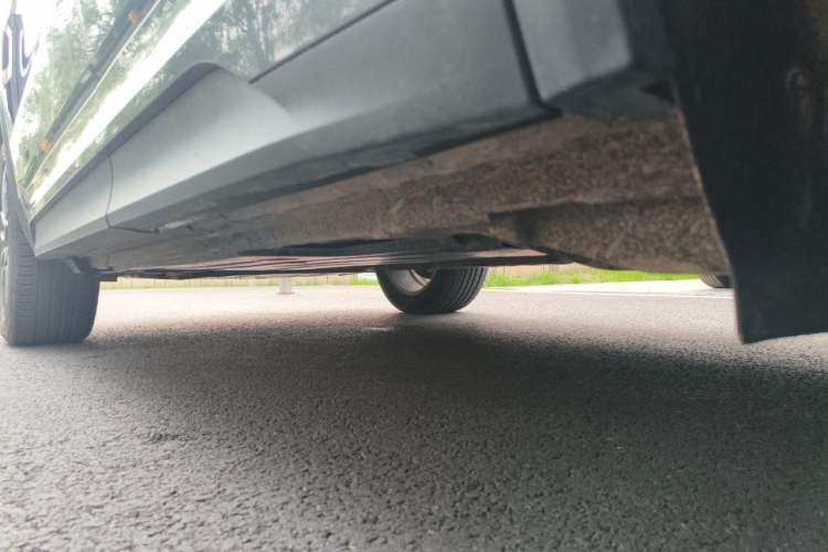 Used Lynk & Co 01 EM-P 2019 1.5T PHEV Jing Meeting China VI Emission Standards Chassis Rear Left