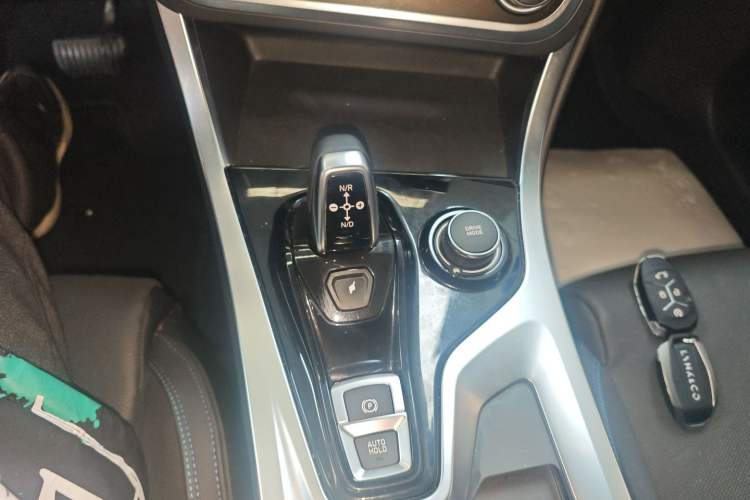 Used Lynk & Co 01 EM-P 2019 1.5T PHEV JingPro National VI Gear Lever