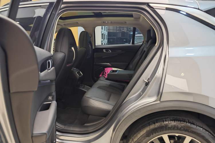 Used Lynk & Co 01 EM-P 2019 1.5T PHEV Jing Meeting China VI Emission Standards Interior 3