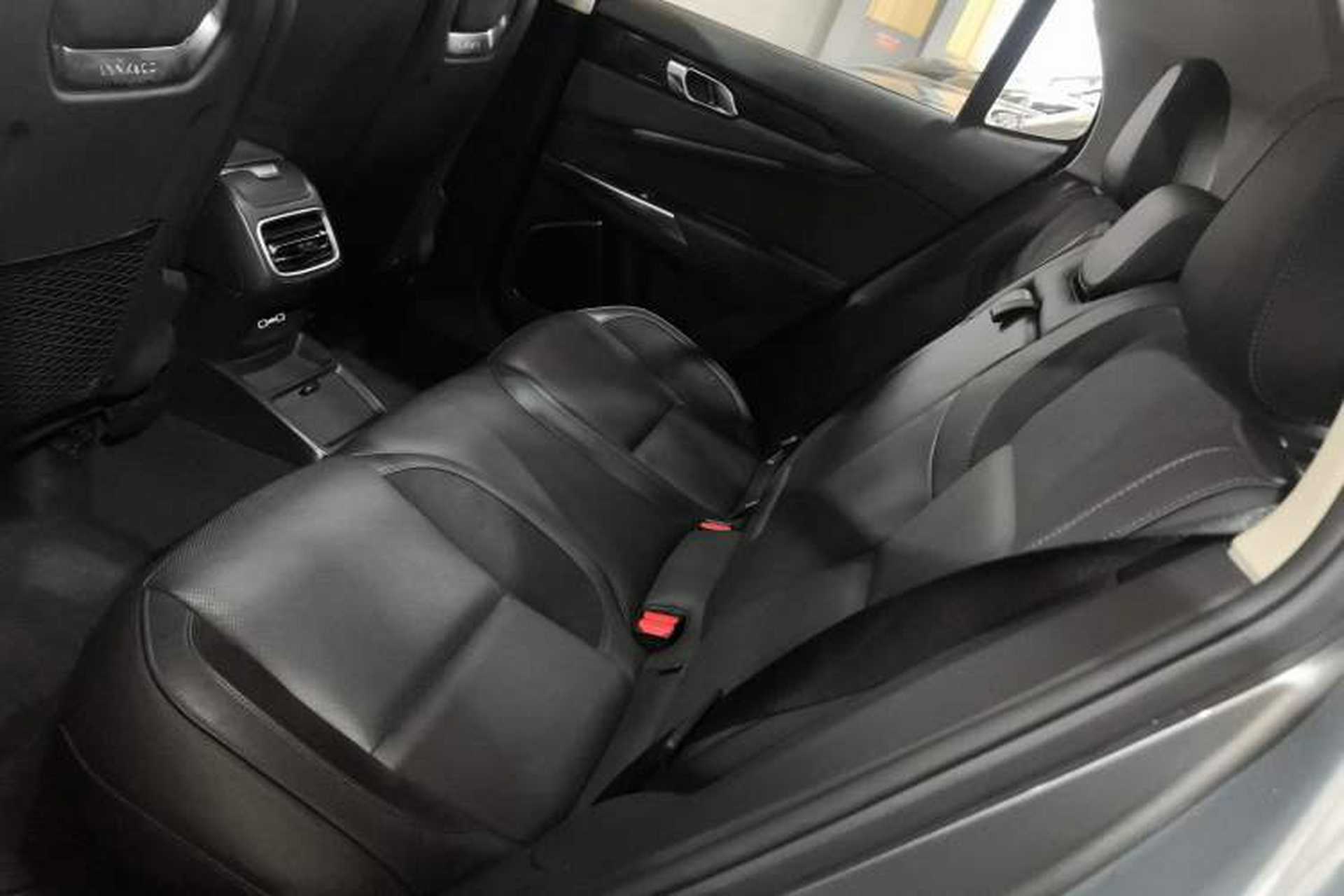 Used Lynk & Co 01 EM-P 2019 1.5T PHEV Jing Meeting China VI Emission Standards Left Rear Seat