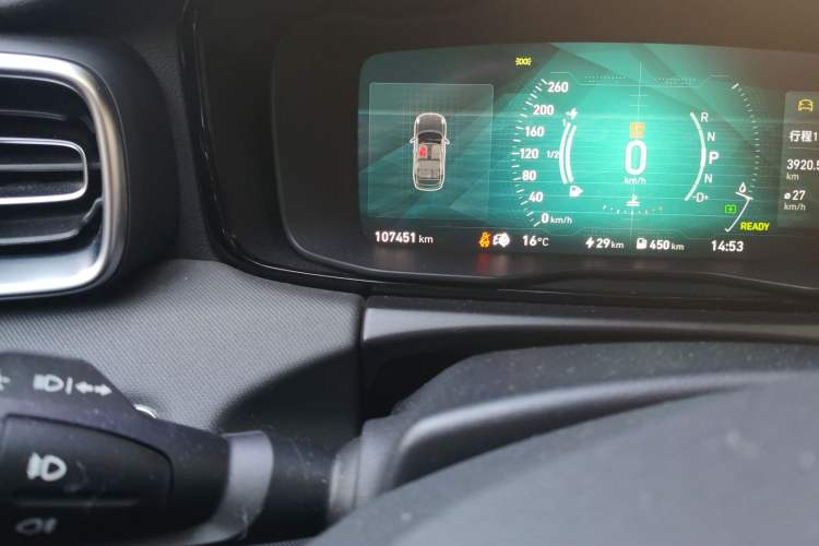 Used Lynk & Co 01 EM-P 2019 1.5T PHEV Pro Odometer Close Up