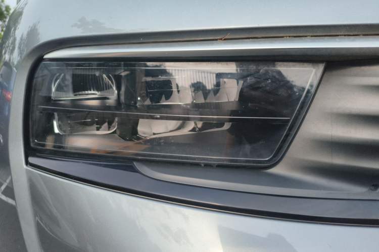Used Lynk & Co 01 EM-P 2019 1.5T PHEV Jing Meeting China VI Emission Standards Right Front Headlight