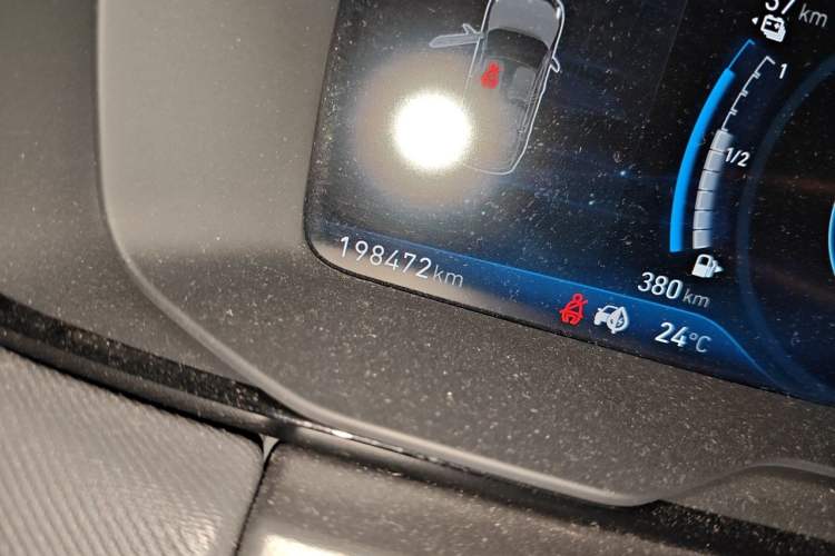 Used Lynk & Co 01 EM-P 2019 1.5T PHEV Pro Odometer Close Up
