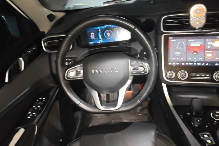 Used Lynk & Co 01 EM-P 2019 1.5T PHEV Pro Steering Wheel