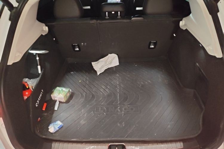 Used Lynk & Co 01 EM-P 2019 1.5T PHEV Pro Trunk