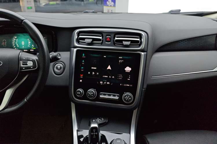 Used Lynk & Co 01 EM-P 2019 1.5T PHEV Plus Audio And AC Panel