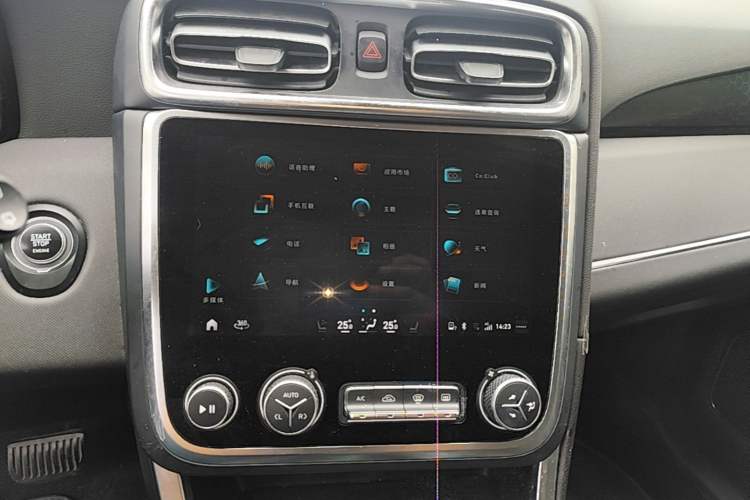 Used Lynk & Co 01 EM-P 2019 1.5T PHEV Pro Audio And AC Panel