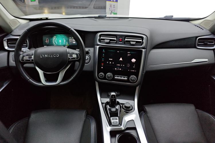 Used Lynk & Co 01 EM-P 2019 1.5T PHEV Plus Center Console