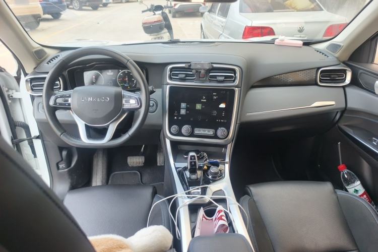 Used Lynk & Co 01 EM-P 2019 1.5T PHEV JingPro National VI Center Console