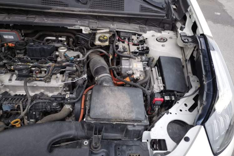 Used Lynk & Co 01 EM-P 2019 1.5T PHEV JingPro National VI Engine Bay Left