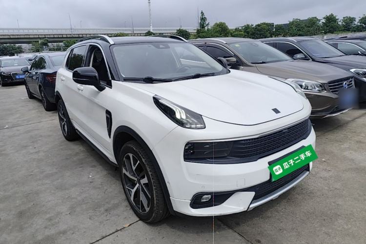 Used Lynk & Co 01 EM-P 2019 1.5T PHEV Pro Front Right 45 Deg