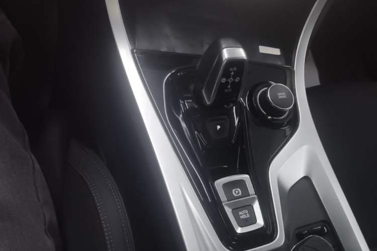 Used Lynk & Co 01 EM-P 2019 1.5T PHEV JingPro National VI Gear Lever