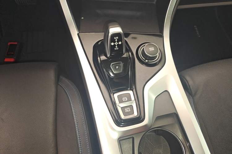 Used Lynk & Co 01 EM-P 2019 1.5T PHEV JingPro National VI Gear Lever
