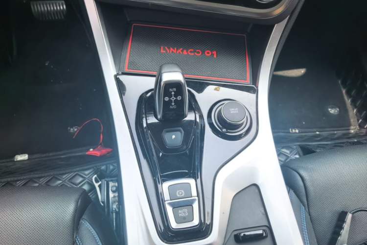 Used Lynk & Co 01 EM-P 2019 1.5T PHEV Pro Gear Lever