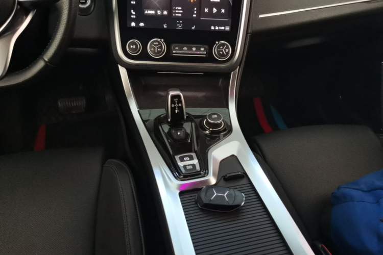 Used Lynk & Co 01 EM-P 2019 1.5T PHEV Pro Gear Lever