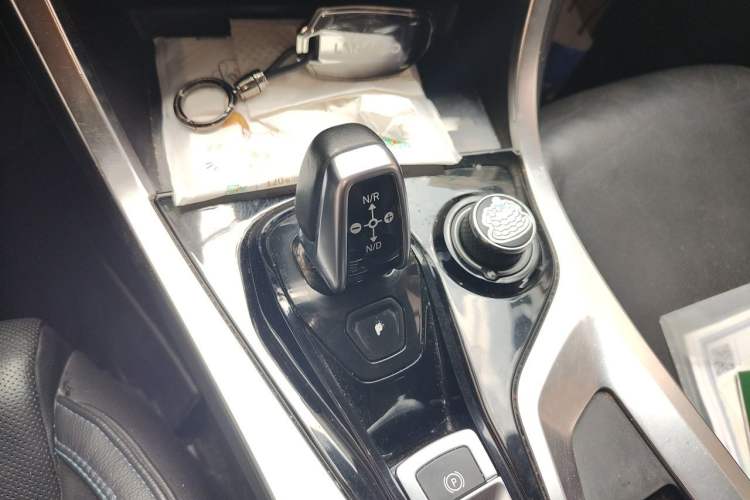 Used Lynk & Co 01 EM-P 2019 1.5T PHEV JingPro National VI Gear Lever