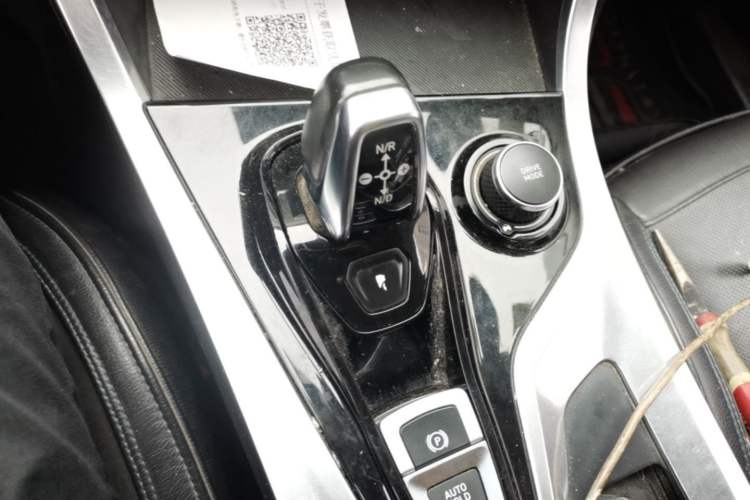 Used Lynk & Co 01 EM-P 2019 1.5T PHEV JingPro National VI Gear Lever