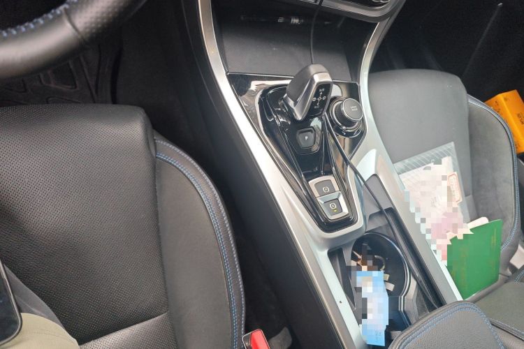 Used Lynk & Co 01 EM-P 2019 1.5T PHEV Jing Meeting China VI Emission Standards Gear Lever