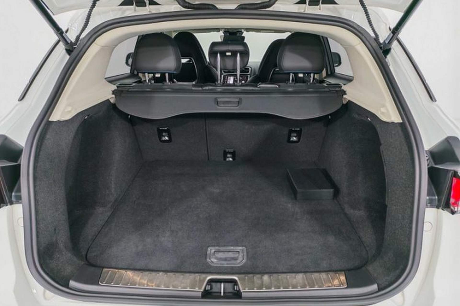 Used Lynk & Co 01 EM-P 2019 1.5T PHEV Jing Meeting China VI Emission Standards Interior 7