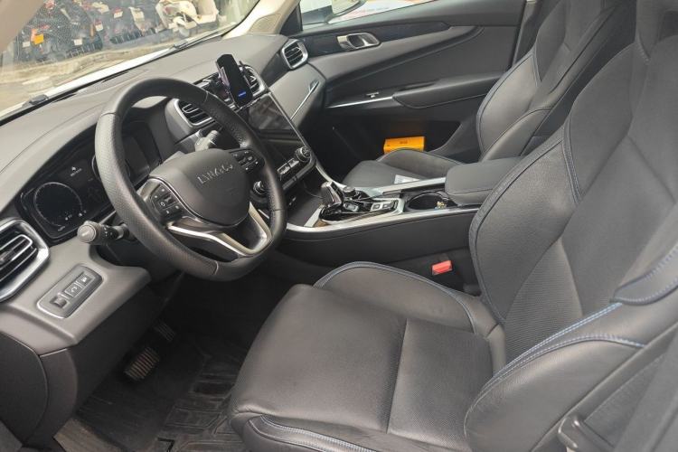 Used Lynk & Co 01 EM-P 2019 1.5T PHEV Jing Meeting China VI Emission Standards Left Front Seat