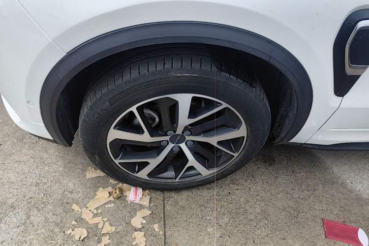 Used Lynk & Co 01 EM-P 2019 1.5T PHEV Pro Left Front Wheel Hub