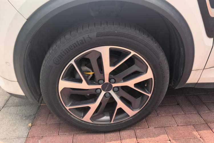 Used Lynk & Co 01 EM-P 2019 1.5T PHEV Pro Left Front Wheel Hub