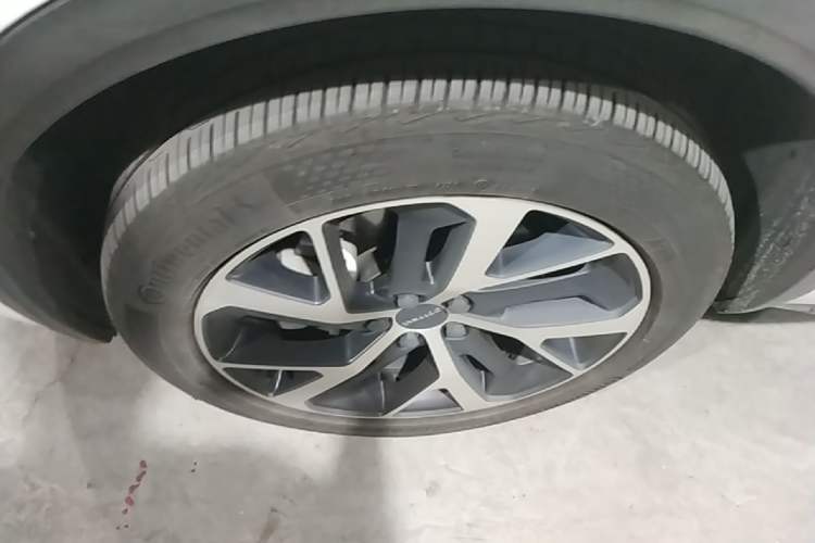 Used Lynk & Co 01 EM-P 2019 1.5T PHEV JingPro National VI Left Front Wheel Hub