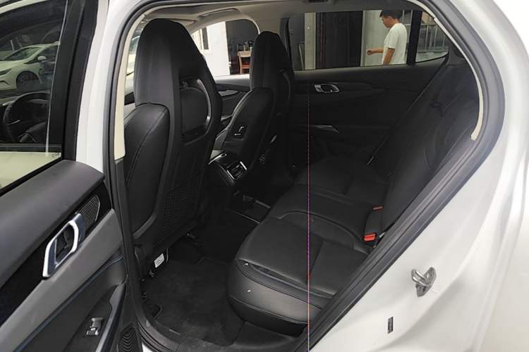 Used Lynk & Co 01 EM-P 2019 1.5T PHEV Pro Left Rear Seat